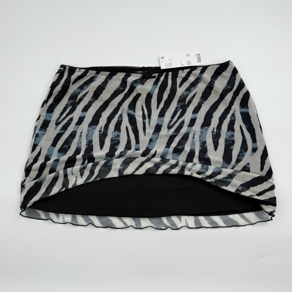 Urban Outfitters Kimchi Blue Zimi Zebra Print Mesh Mini Skirt XL - Picture 7 of 14